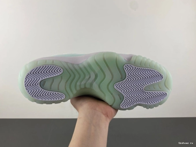 11 Jordan AH7860-103 “Igloo”  Low  Air 0404